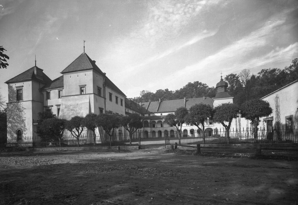 Zamek suski