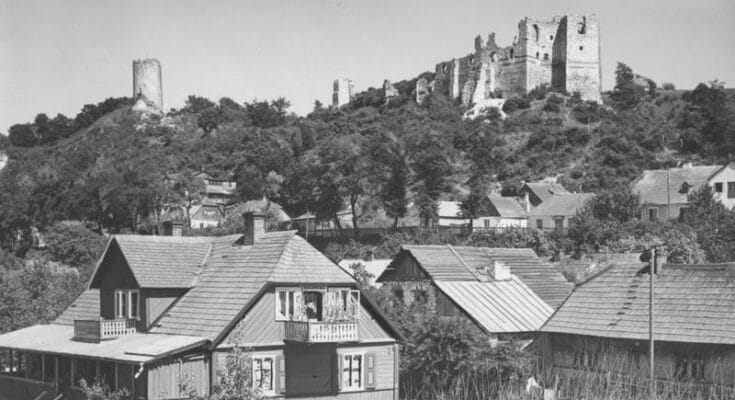 Zamek w Kazimierzu Dolnym (zbiory Narodowego Archiwum Cyfrowego)